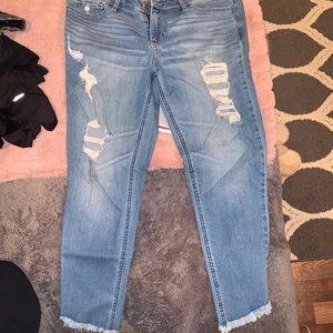 Hollister Crop Jeans! Lightly worn!
